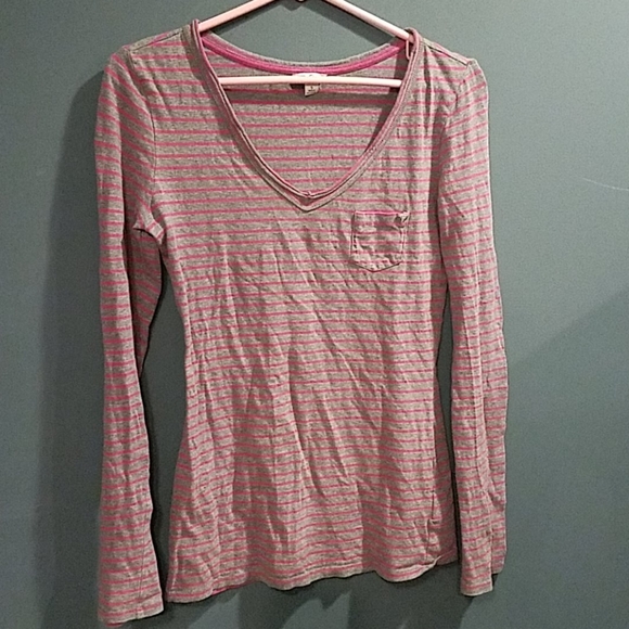 Guess Tops - Guess pink and gray stripe v neck top Jr Small